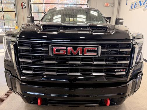 2024 GMC Sierra 2500 AT4