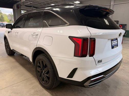 Glacial White Pearl 2021 Kia Sorento S