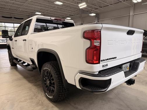 2024 Chevrolet Silverado 3500 LT