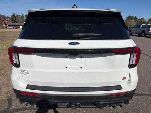 Star White Metallic Tri-Coat 2025 Ford Explorer ST