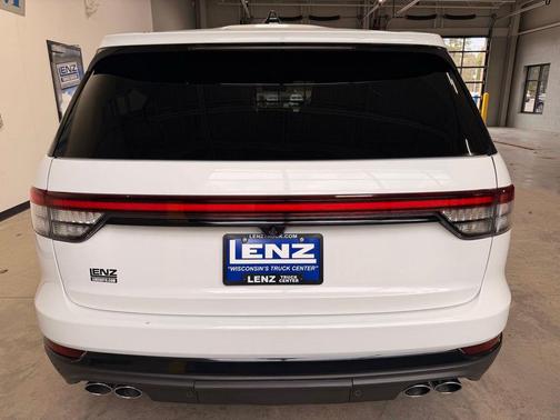 Pristine White Metallic Tri-Coat 2025 Lincoln Aviator Reserve AWD