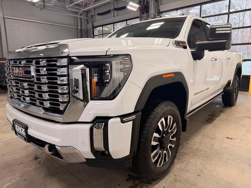 2024 GMC Sierra 3500 Denali