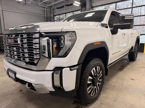 2024 GMC Sierra 3500 Denali