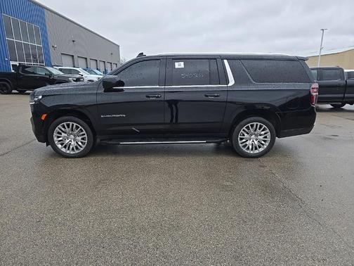 2023 Chevrolet Suburban LS
