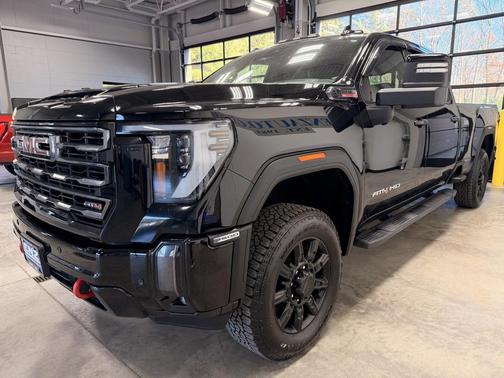 2024 GMC Sierra 2500 AT4