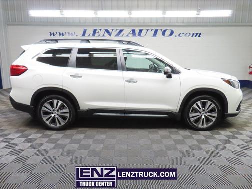 Crystal White Pearl 2022 Subaru Ascent Touring 7-Passenger