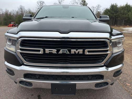 Diamond Black Crystal Pearlcoat 2019 RAM 1500 Big Horn