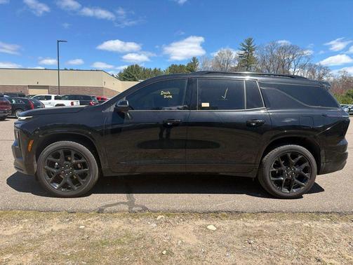 Mosaic Black Metallic 2025 Chevrolet Traverse RS