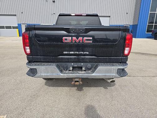 2022 GMC Sierra 2500 Pro