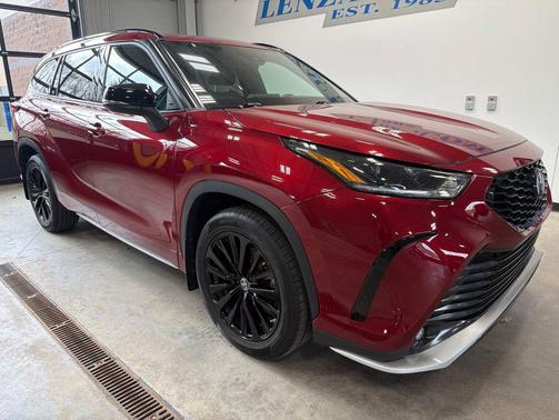 Ruby Flare Pearl 2023 Toyota Highlander L