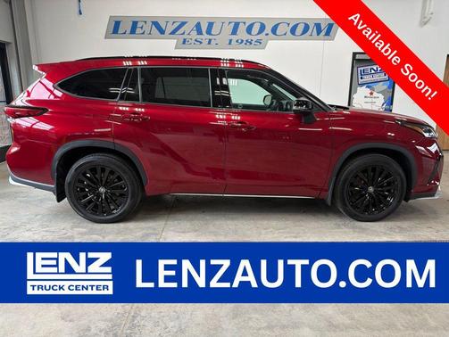 Ruby Flare Pearl 2023 Toyota Highlander L