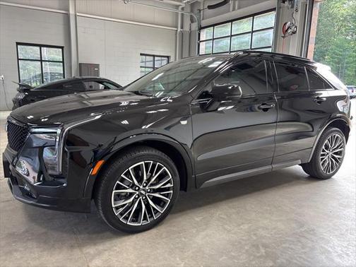2024 Cadillac XT4 Sport