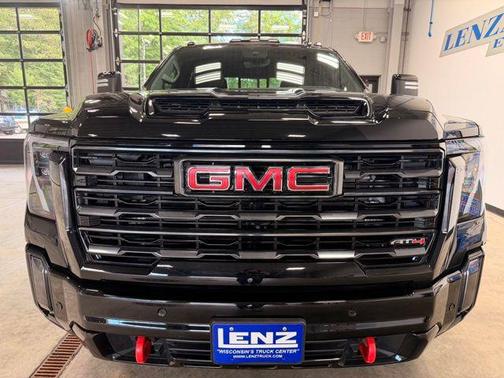 Onyx Black 2024 GMC Sierra 2500 AT4