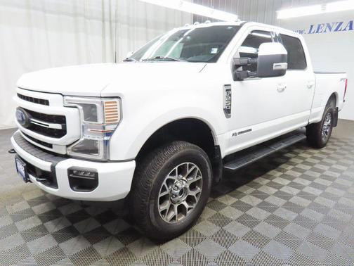 Oxford White 2022 Ford F-250 Lariat