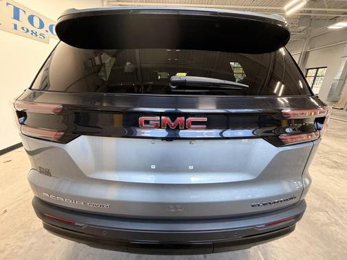 2024 GMC Acadia AWD Elevation