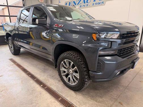 Shadow Gray Metallic 2021 Chevrolet Silverado 1500 RST