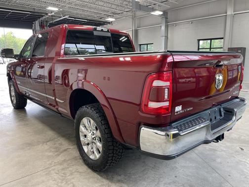 2019 RAM 3500 Limited Mega Cab 4x4 6'4' Box