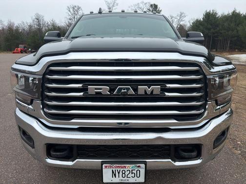 Diamond Black Crystal Pearlcoat 2019 RAM 2500 Tradesman Crew Cab 4x4 6'4' Box