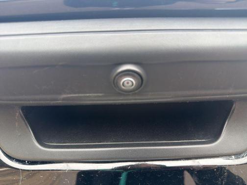 Diamond Black Crystal Pearlcoat 2019 RAM 2500 Tradesman Crew Cab 4x4 6'4' Box