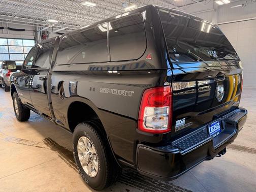 2022 RAM 2500 Big Horn Crew Cab 4x4 6'4' Box