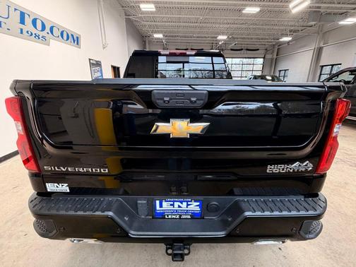 2022 Chevrolet Silverado 1500 High Country