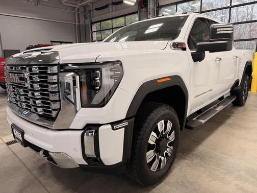 2025 GMC Sierra 2500 Denali
