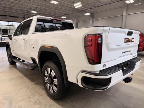 2025 GMC Sierra 2500 Denali