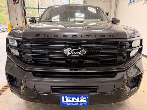 Dark Matter Gray Metallic 2025 Ford Expedition Platinum