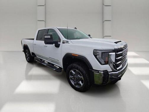 Summit White 2026 GMC Sierra 2500 SLE