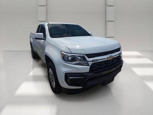 Summit White 2022 Chevrolet Colorado LT