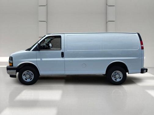 Summit White 2024 Chevrolet Express 2500 Work Van