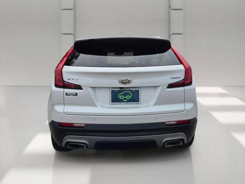 Crystal White Tri-Coat 2020 Cadillac XT4 Premium Luxury