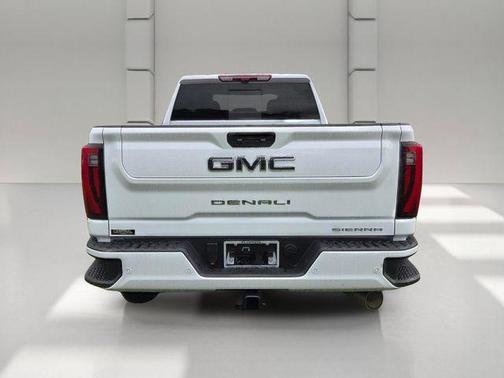 Glacier White 2026 GMC Sierra 2500 Denali Ultimate