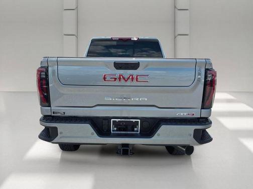 Sterling 2026 GMC Sierra 2500 AT4