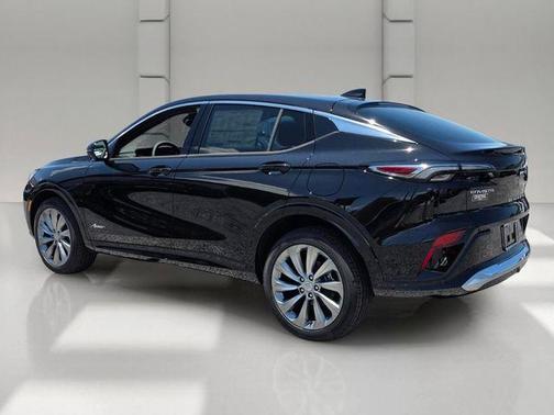Ebony Twilight Metallic 2026 Buick Envista Avenir