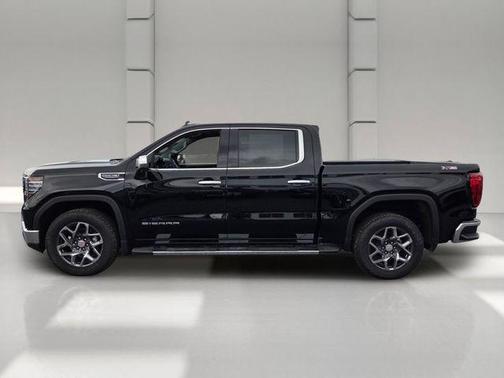 Onyx Black 2026 GMC Sierra 1500 SLT