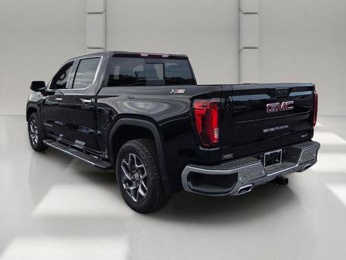 Onyx Black 2026 GMC Sierra 1500 SLT