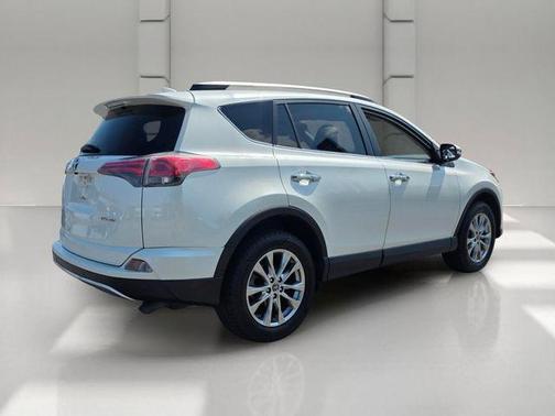 Blizzard Pearl 2016 Toyota RAV4 Limited