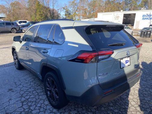 2023 Toyota RAV4 Hybrid XLE Premium