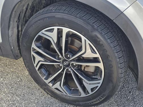 Symphony Silver 2019 Hyundai SANTA FE Ultimate 2.0T