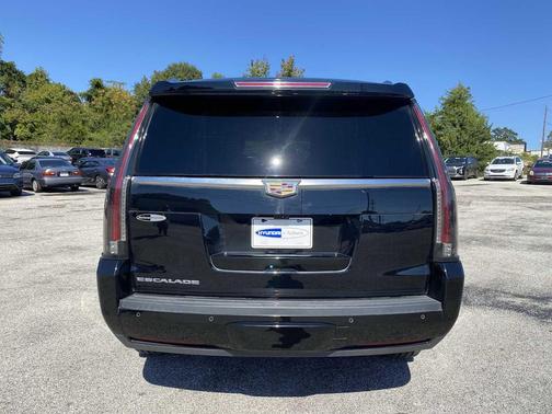 2020 Cadillac Escalade Premium Luxury