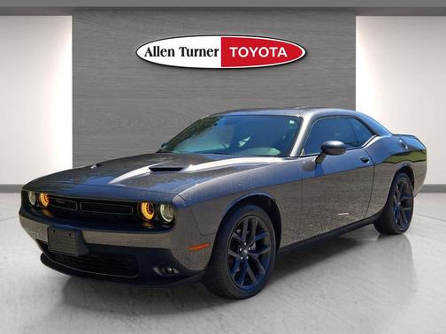 Granite Pearlcoat 2022 Dodge Challenger SXT