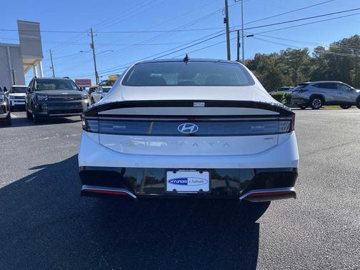 2025 Hyundai SONATA Hybrid Limited