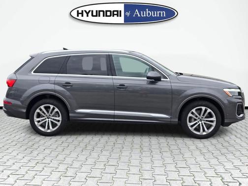 Samurai Gray Metallic 2025 Audi Q7 45 Premium Plus