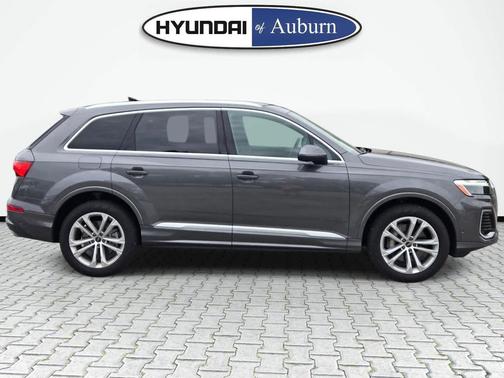 Samurai Gray Metallic 2025 Audi Q7 45 Premium Plus