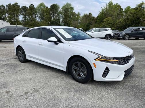 2022 Kia K5 LX