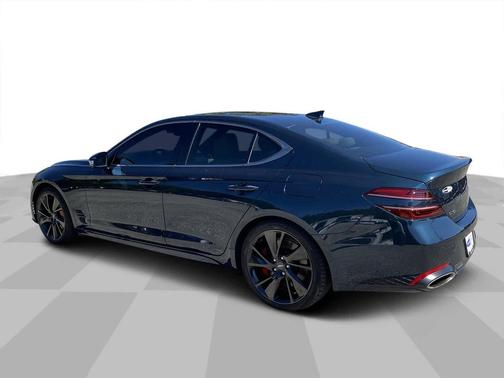 2022 Genesis G70 3.3T RWD