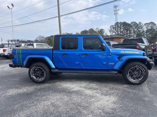 2023 Jeep Gladiator Overland