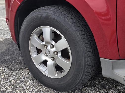 Sangria Red Metallic 2011 Ford Escape Limited