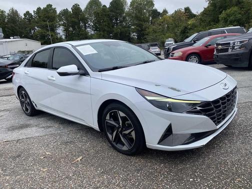 2021 Hyundai ELANTRA SEL